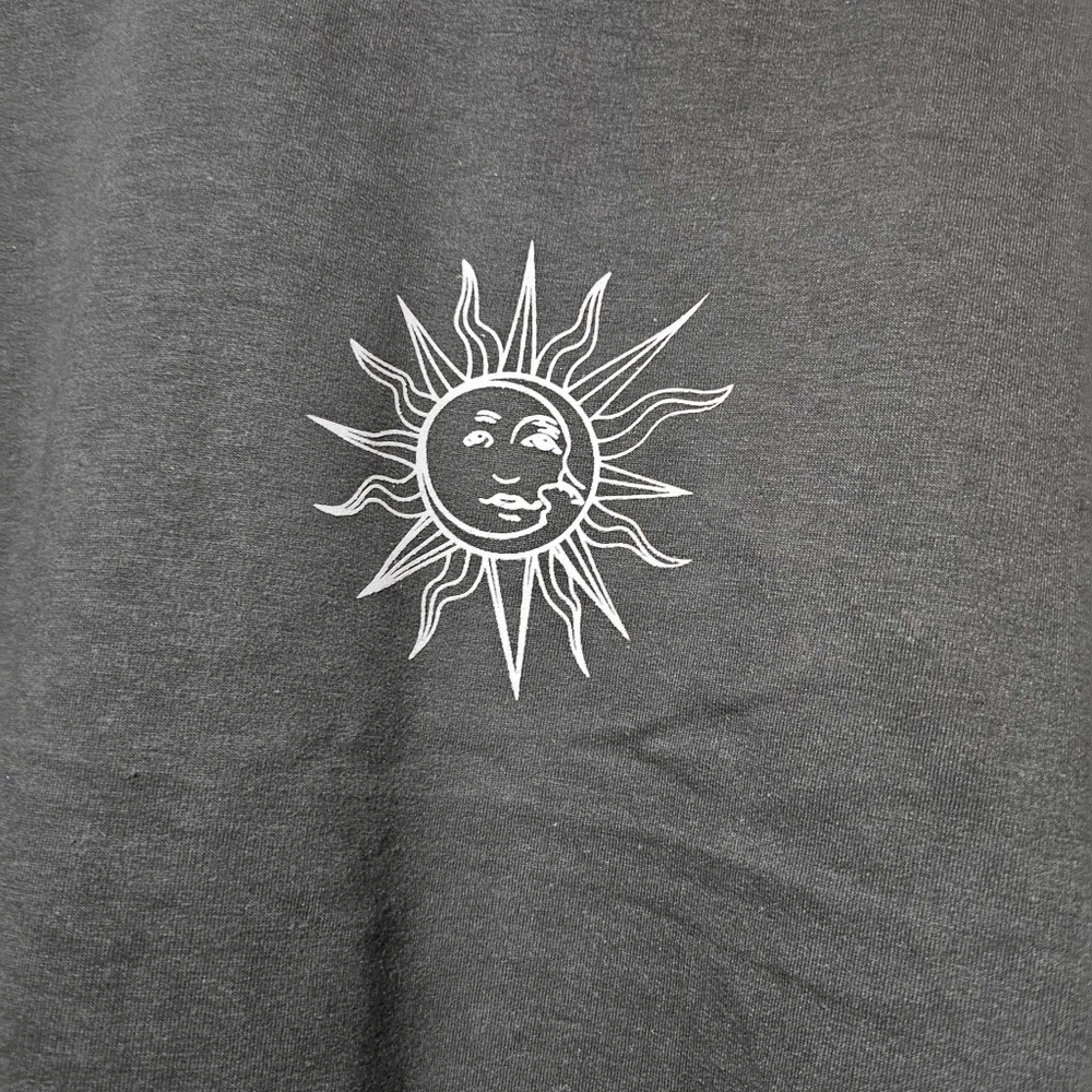 Eclipse Long Tee - Picture 2 of 5